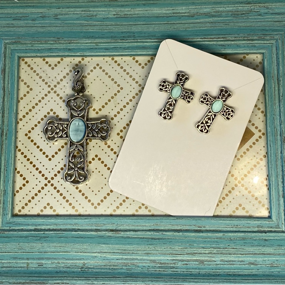 🛻Silver and Turquoise Cross Pendant and Earrings Set